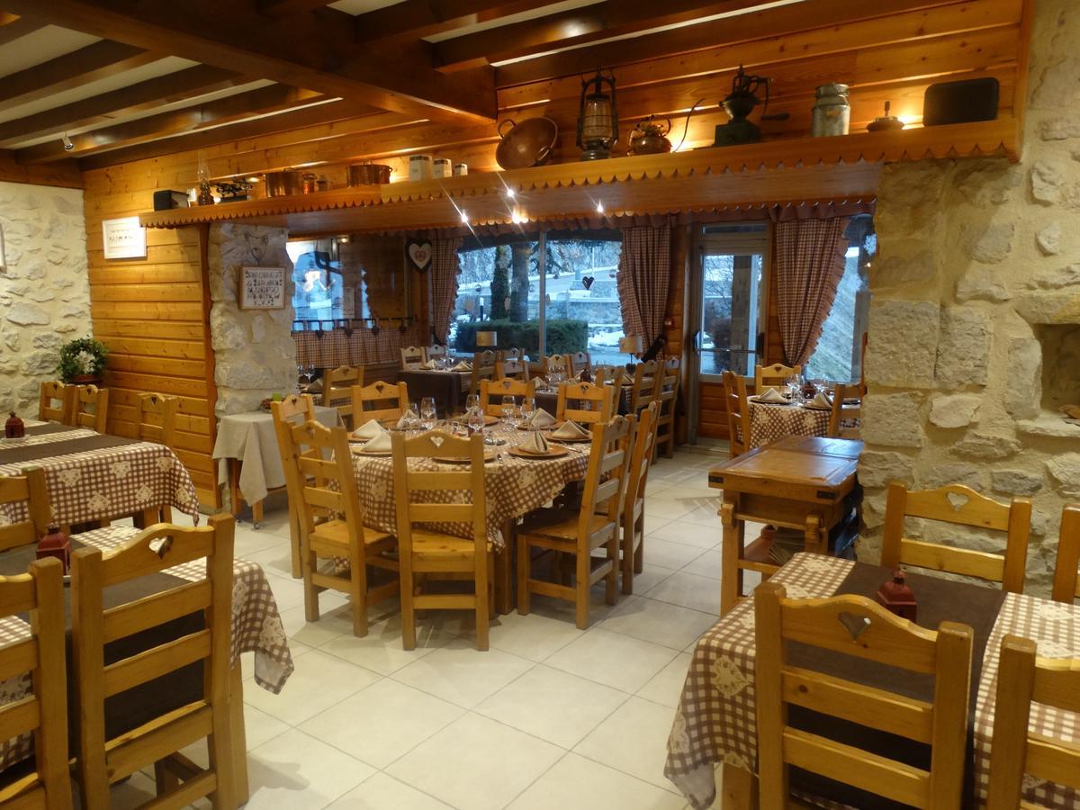 Hotel Du Col De La Machine Saint-Jean-en-Royans Exteriör bild
